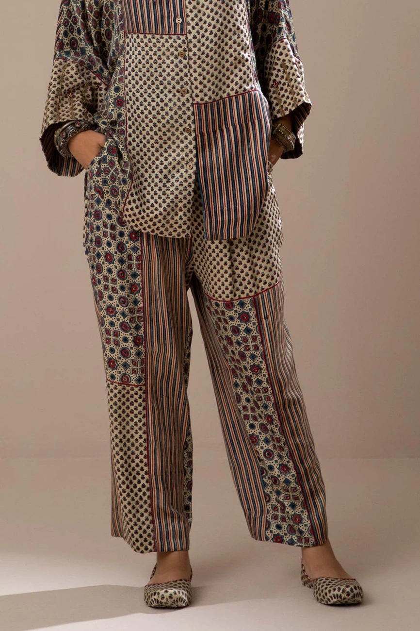 Boond Smoking Pant In Offwhite & Red 5 Boond Smoking Pant In Offwhite & Red - Image 3