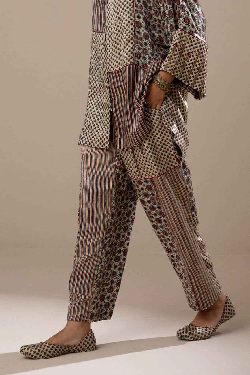 Boond Smoking Pant In Offwhite & Red 7 Boond Smoking Pant In Offwhite & Red - Image 5