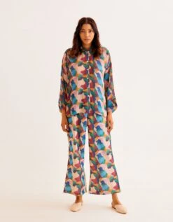 An Abstract Print Victorian Shirt