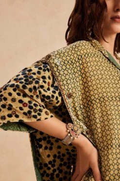 Ruhaani Kimono Sleeve Shirt In Off White -Africans Shop v2303b4