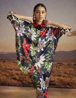 Bow Tie Collar Printed Top